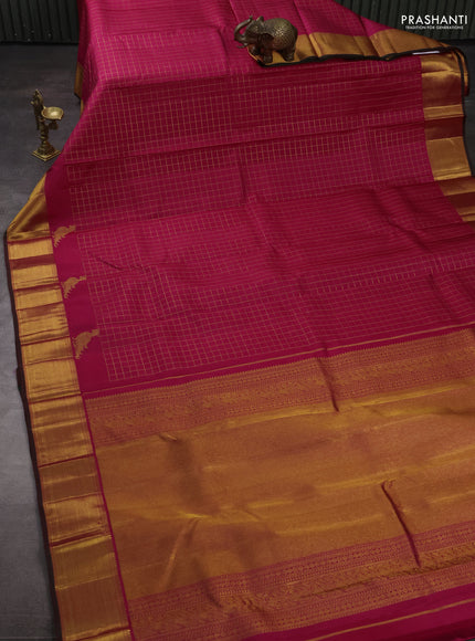 Pure kanchipuram silk saree pink and green with allover zari checked pattern and zari woven border