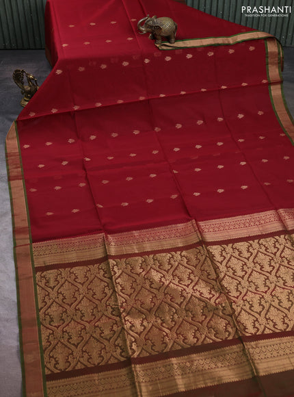 Kora silk cotton saree maroon and dual shade of maroonish green with zari woven buttas and zari woven border