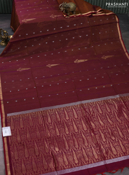 Kora silk cotton saree dual shade of magenta pink and magenta pink with zari woven buttas and small zari woven border