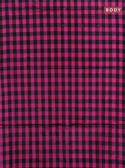 Banana pith saree black and pink with allover checked pattern in borderless style