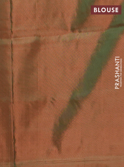 Banana pith saree dual shade of purple and dual shade of green with thread woven buttas and contrast border
