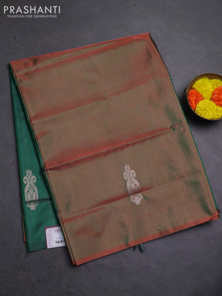 Banana pith saree manthulir green and green with thread woven buttas in borderless style