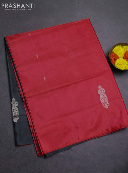Banana pith saree red and elephant grey with thread woven buttas in borderless style