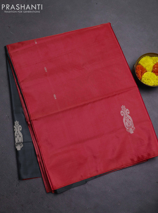 Banana pith saree red and elephant grey with thread woven buttas in borderless style