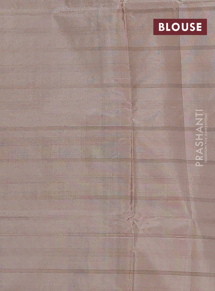 Banana pith saree teal green and beige with allover checked pattern in borderless style