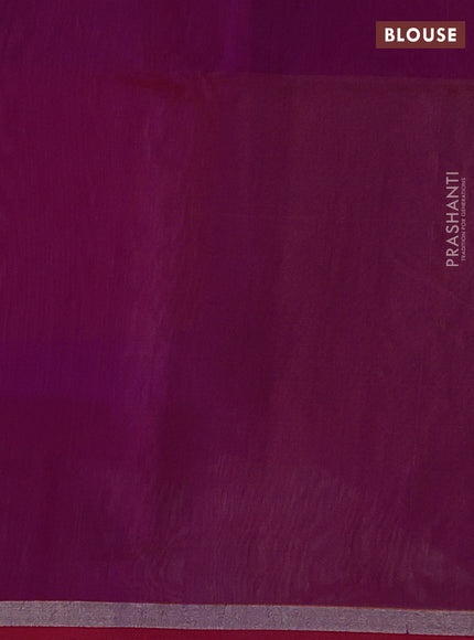 Maheshwari silk cotton saree magenta pink with plain body and small zari woven border