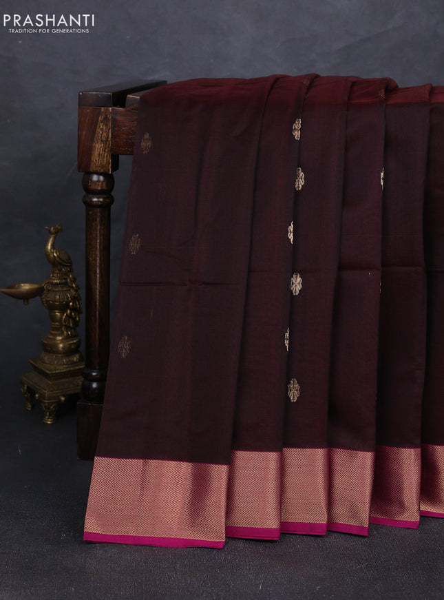 Maheshwari silk cotton saree deep magenta pink and magenta pink with zari woven buttas and zari woven border