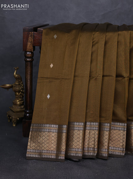 Maheshwari silk cotton saree mehendi green with allover zari woven buttas and zari woven border