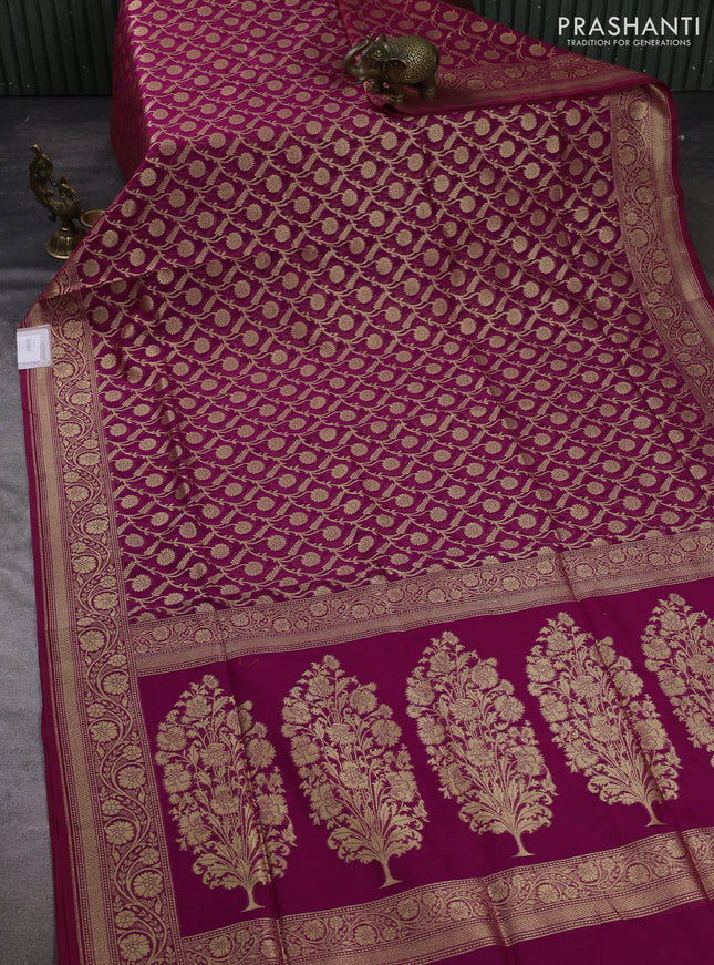 Banarasi silk cotton saree dark magenta pink with allover thread & zari woven brocade weaves and thread & zari woven border