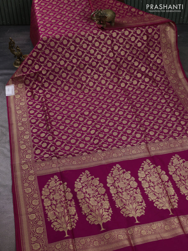 Banarasi silk cotton saree dark magenta pink with allover thread & zari woven brocade weaves and thread & zari woven border