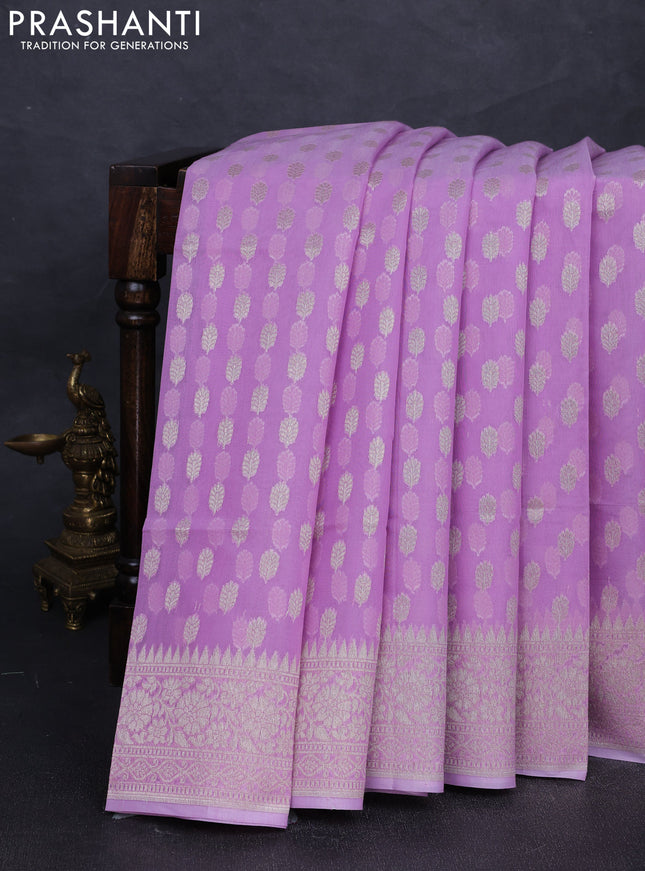 Banarasi silk cotton saree mild lavender with allover thread & zari woven buttas and thread & zari woven border