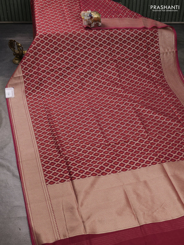 Banarasi silk cotton saree maroon with allover thread & zari woven brocade weaves and temple design zari woven border