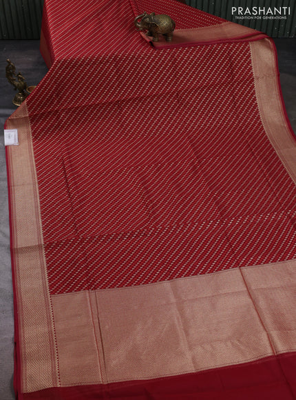 Banarasi silk cotton saree maroon with allover thread & zari woven brocade weaves and temple design zari woven border