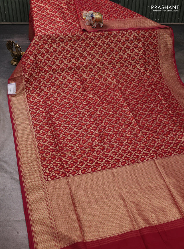 Banarasi silk cotton saree maroon with allover thread & zari woven brocade weaves and temple design zari woven border