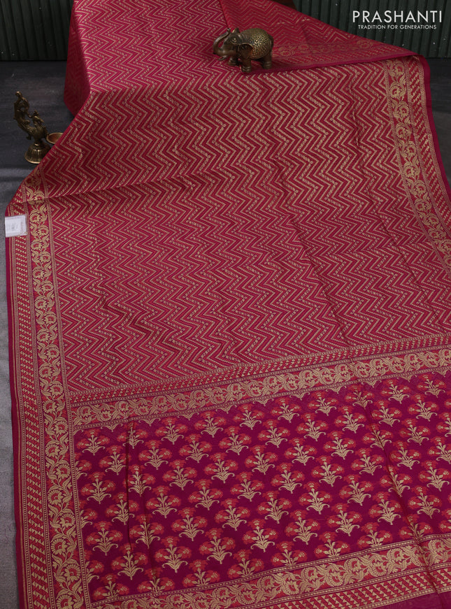 Banarasi silk cotton saree magenta pink with allover thread & zari zigzag brocade weaves and thread & zari woven border