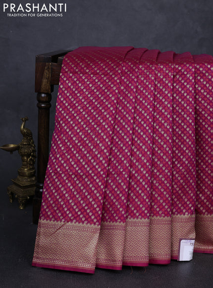 Banarasi silk cotton saree magenta pink with allover thread & zari woven buttas and temple design zari woven border
