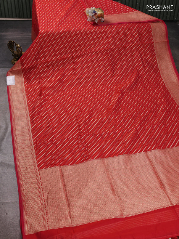 Banarasi silk cotton saree red with allover thread & zari woven buttas and temple design zari woven border