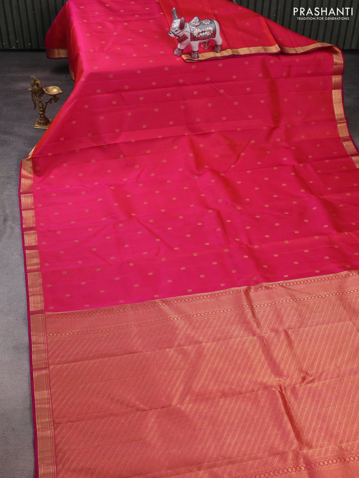 Pure kanchipuram silk saree dual shade of pink and magenta pink with allover zari woven buttas and zari woven border