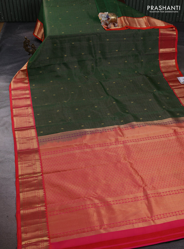 Pure kanchipuram silk saree green and orange with allover checked pattern & buttas and zari woven korvai border