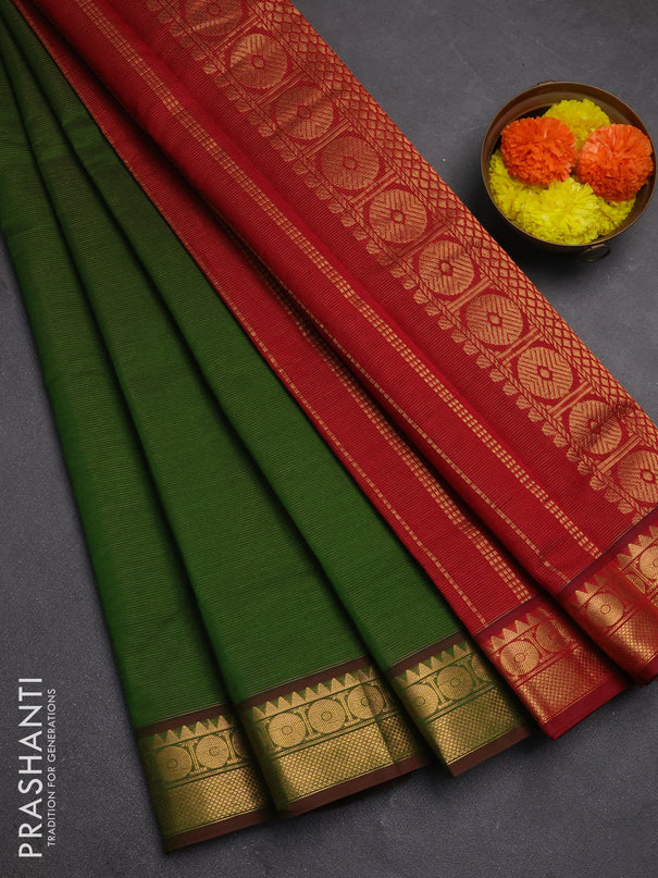 Green & Maroon Semi Silk Cotton Saree - Vairaosi