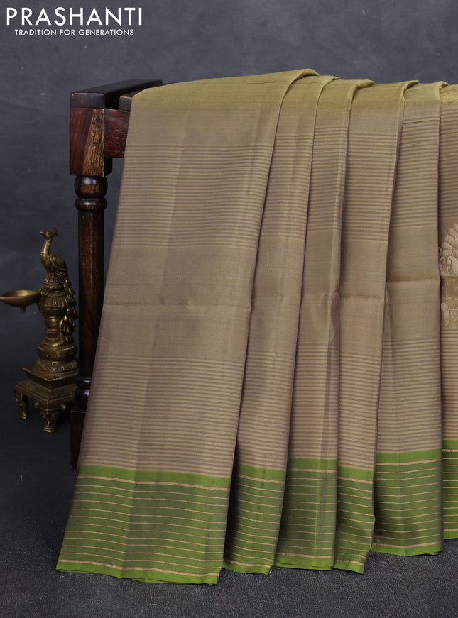 Elaichi green & green Kanchipuram Soft Silk Saree - Buttas