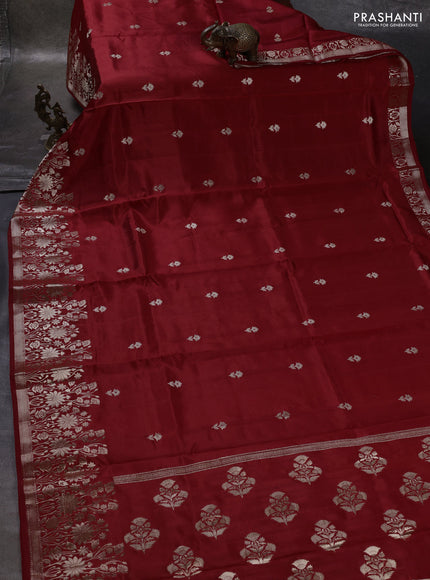 Red & Beige Poona Silk Saree - Shibori Blouse