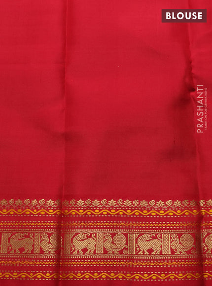 Green & Red Pure Kanchipuram Silk - Zari Butta