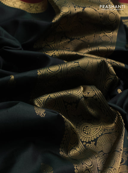 Green & Maroon Pure Kanchipuram Silk - Zari Butta