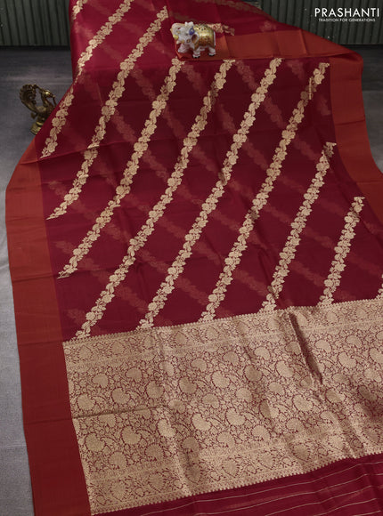Red & Orange Banarasi Organza Silk Saree - Zari Weaves