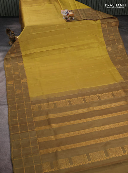 Mehendi Green Pure Kanchipuram Silk -Buttas