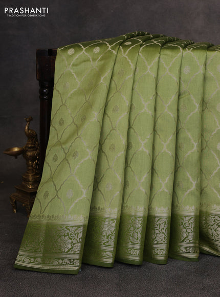 Pastel Green & Sap Green Chiniya Silk Saree - Weaves