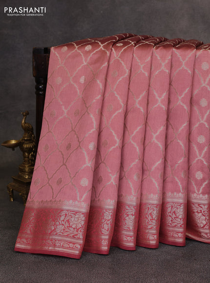 Peach & Maroon Chiniya Silk Saree - Weaves