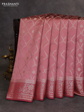 Peach & Maroon Chiniya Silk Saree - Weaves