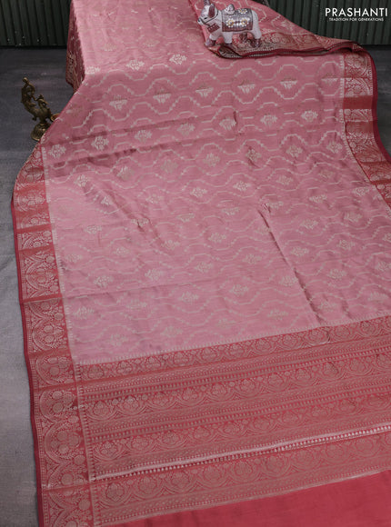 Peach  & Maroon Chiniya Silk Saree - Weaves
