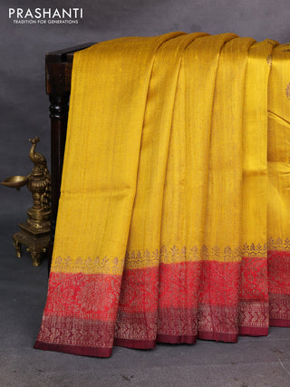 Yellow & Maroon Banarasi Raw Silk Saree - Buttas