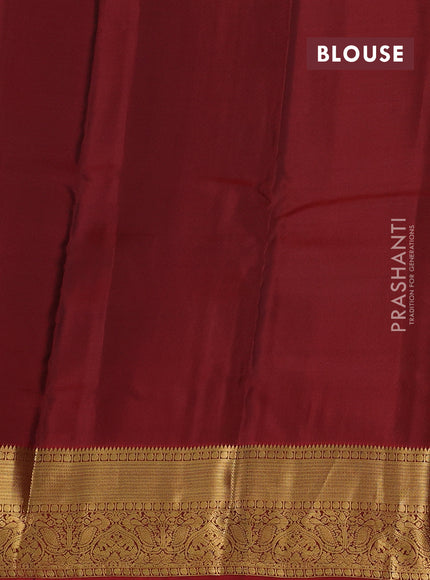 Sap Green & Maroon Kanchipuram Silk - Buttas