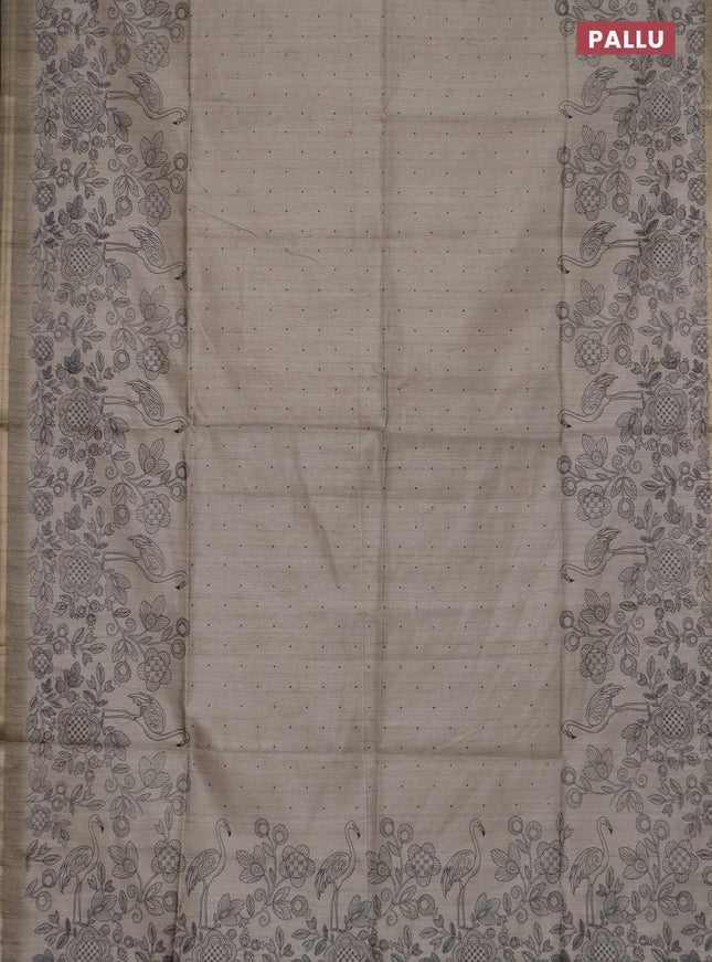 Semi tussar saree beige with allover butta prints and long printed border