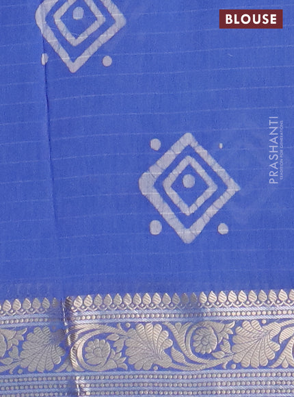 Maheshwari silk cotton saree blue with batik prints and zari woven border
