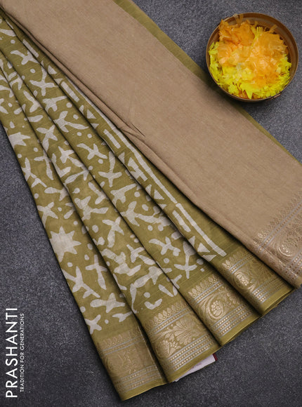 Maheshwari silk cotton saree green shade with batik prints and zari woven border