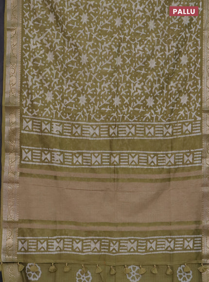 Maheshwari silk cotton saree green shade with batik prints and zari woven border