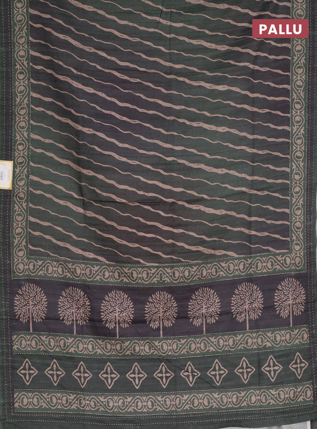 Semi tussar saree dark green with allover stripes pattern and kantha stitch work border