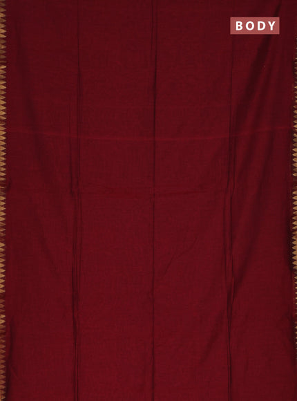 Bengal soft cotton saree maroon and green with plain body and zari woven border