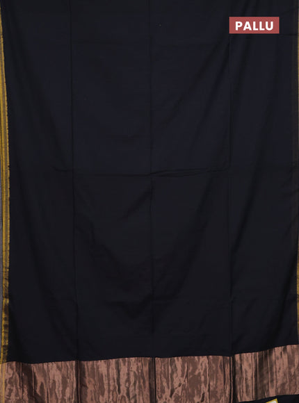 Bengal soft cotton saree black and maroon with plain body and zari woven border