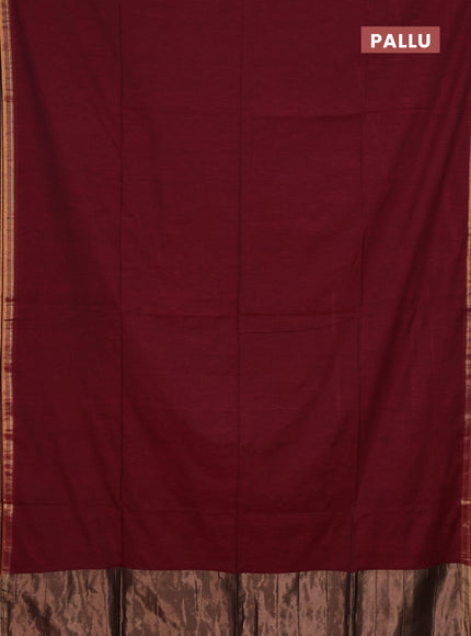 Bengal soft cotton saree maroon and green with plain body and zari woven border
