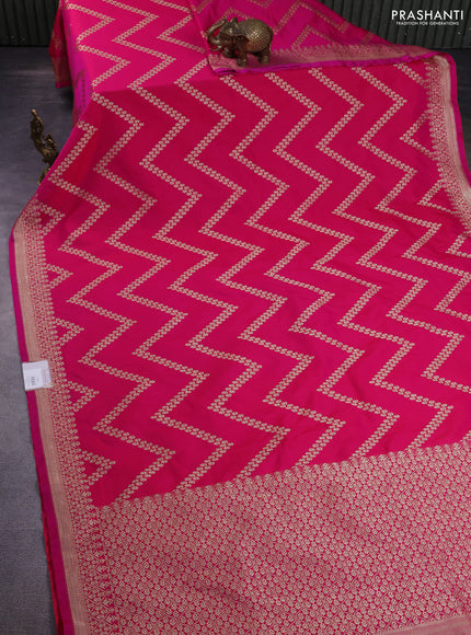 Banarasi semi mushru silk saree pink with allover zig zag zari weaves and zari woven border