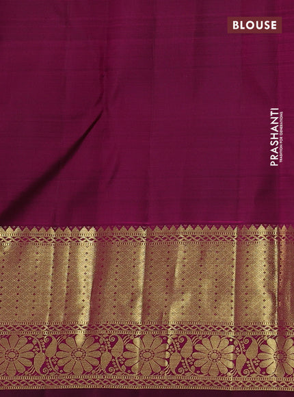 Pure kanchipuram silk saree dual shade of pink and dark magenta pink with zai woven buttas and rich zari woven border