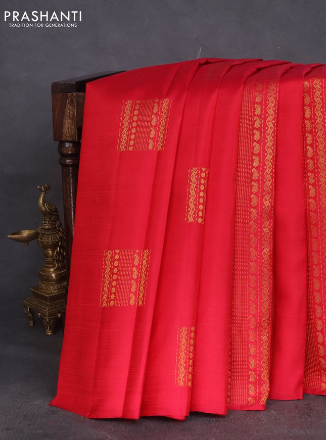 Pure kanchipuram silk saree reddish pink and bottle green with allover zari weaves in borderless style