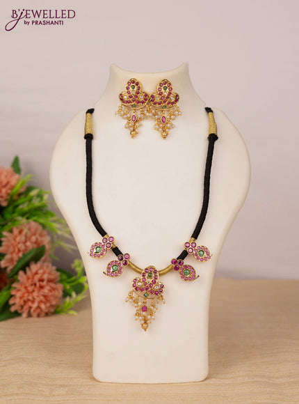 Black thread necklace manga pattern with kemp & kundan stones and pearl & golden beads hangings