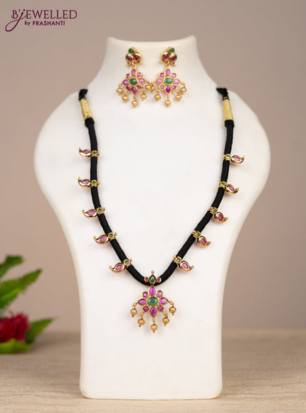 Black thread necklace manga pattern with kemp stones and golden beads hangings