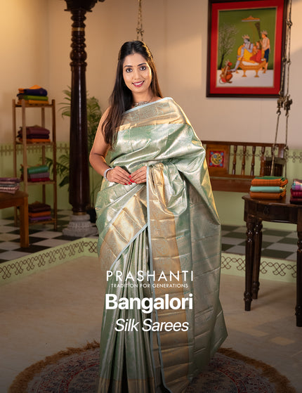 <strong>Rs. 2490/</strong>-<strong> </strong>Onwards